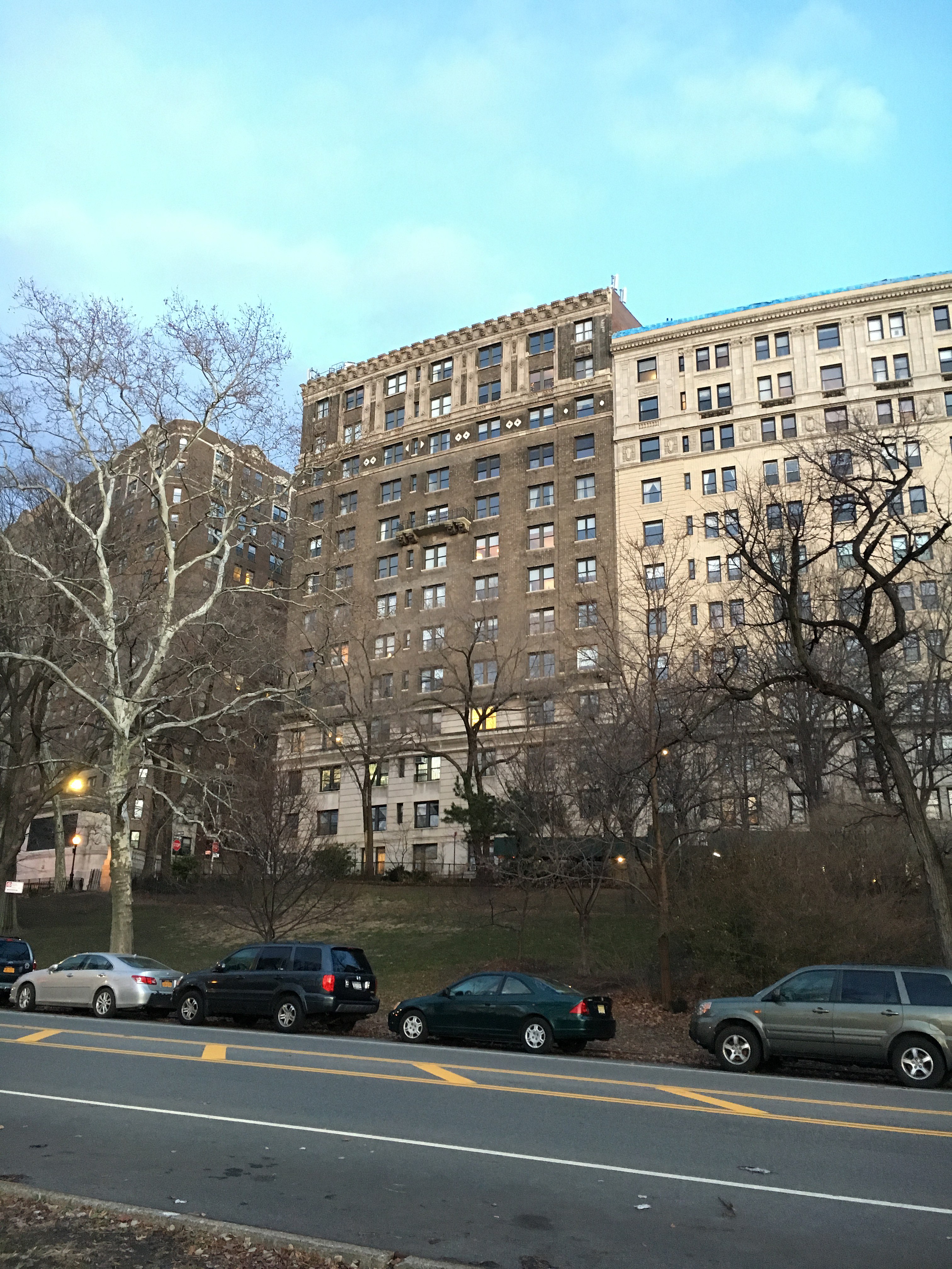 File 280 Left 276 Middle And 270 Riverside Drive Upper West Side Manhattan New York Jpg Wikimedia Commons