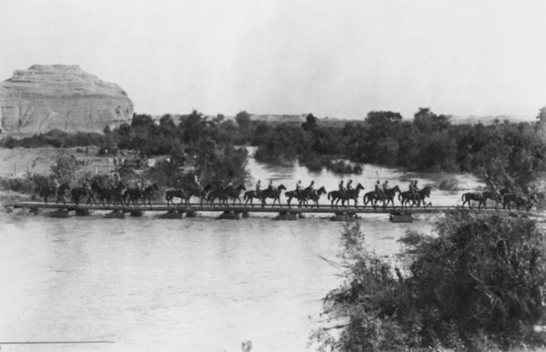 The 5th Light Horse Regiment crossing the pontoon bridge at the Ghoraniye Bridgehead, April 1918