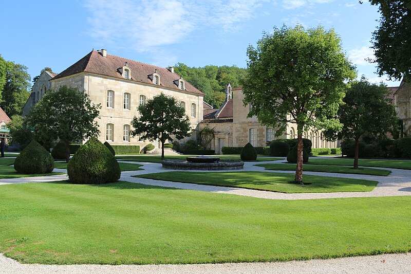 File:Abbaye de Fontenay 002.jpg