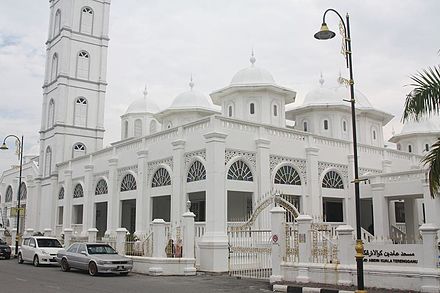 Abidin Mosque, Kuala Terengganu.jpg
