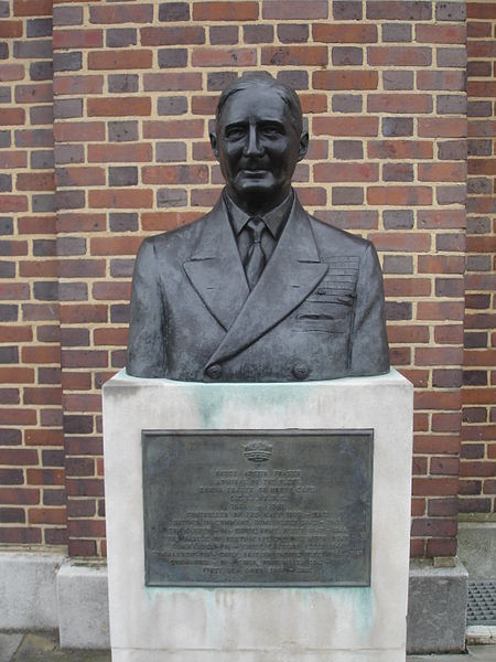 Bust of Admiral Fraser in Portsmouth Dockyard