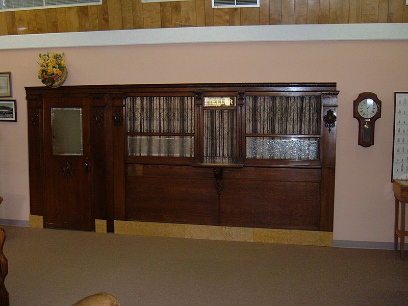 File:Alamogordo Public Library Teller Wall.jpg