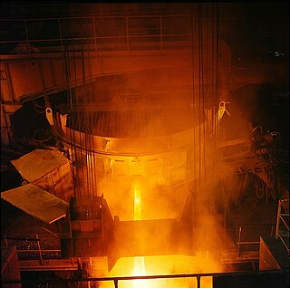 <span class="mw-page-title-main">Electric arc furnace</span> Type of furnace