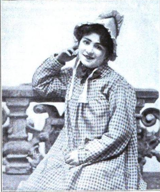 Anna Buckley in the role of Chick Elzey Anna Buckley 1904.png