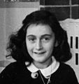 Anne Frank in 1940 overleden in februari 1945
