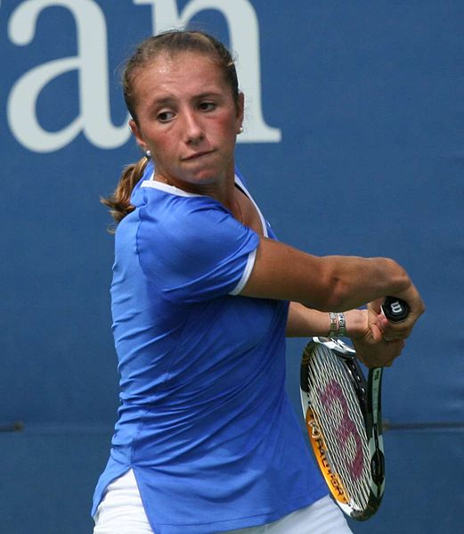 File:Annika Beck 2009 US Open (cropped).jpg