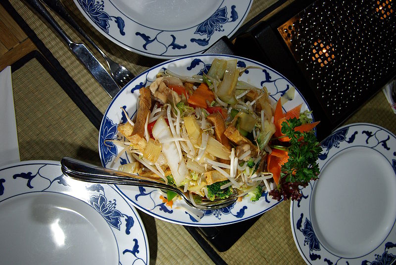 File:Asiatische Küche in Deutschland - Gericht mit Bambussprossen IMGP9230.jpg