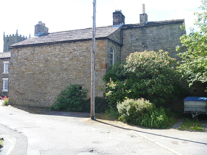 File:Askrigg houses (7) (geograph 7314023).jpg