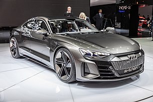 Audi e-tron GT concept, GIMS 2019, Le Grand-Saconnex (GIMS0763).jpg