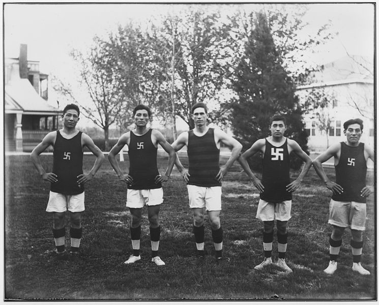 File:Basketball Team, Standing 1909 - NARA - 251737.jpg