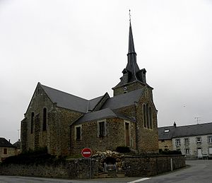 Beaulieu-sur-Oudon (53) Église 02.JPG
