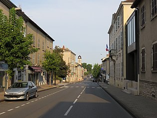 Belleville (Rhône) - Rue de la République (août 2018).jpg