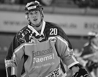 <span class="mw-page-title-main">Benedikt Brueckner</span> German ice hockey player