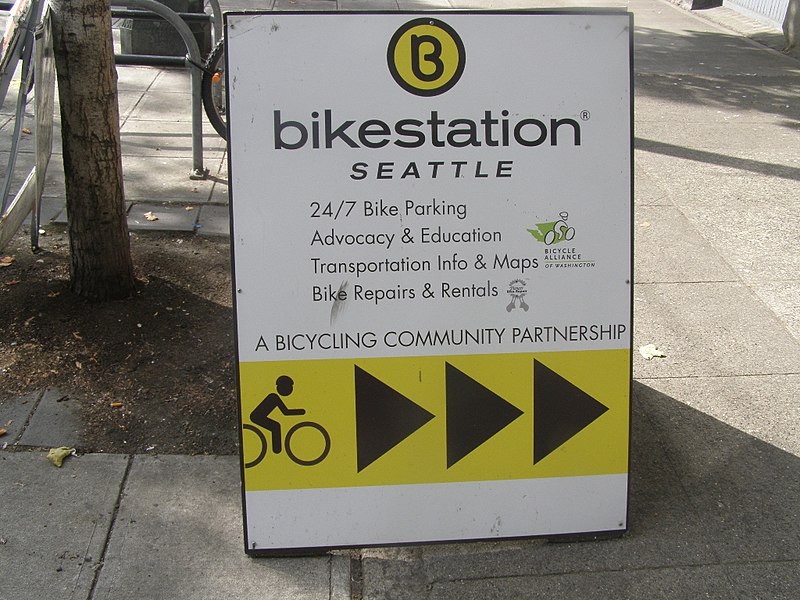 File:Bikestation Seattle (1456157327).jpg