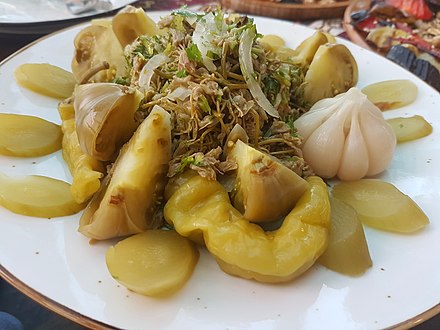 Bladdernut salad