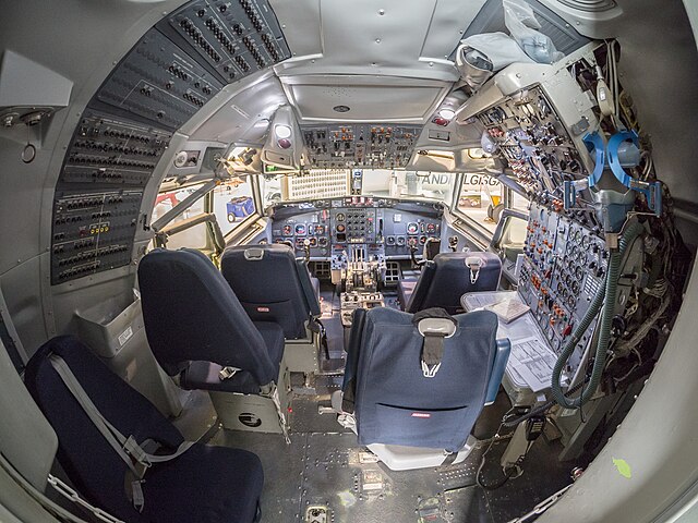Boeing 727 cockpit