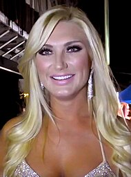 Brooke Hogan: Musikkarriere, Schauspielkarriere, Reality-TV und Wrestling