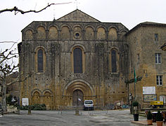 Façade du XIIe siècle.