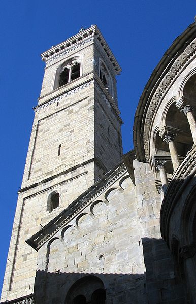 File:Campanile Santa Maria Maggiore Bergamo.jpg