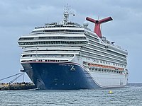 Carnival Valor (Bow, New Livery).jpg