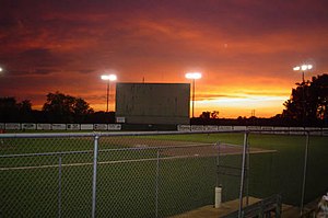 Cascade's Baseball Field at Sunset CascadeIowaSunsetBallparkJuly42004A.jpg
