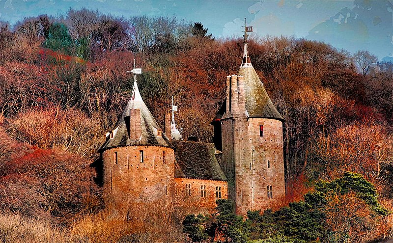 File:Castle Coch from A470.jpg