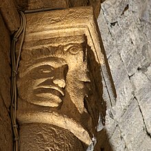 Fichier:Cathédrale_de_Sisteron-chapiteau_4.jpg