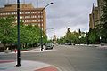 Cheyenne merkezinde Capitol Caddesi - arkada eyalet caddesi