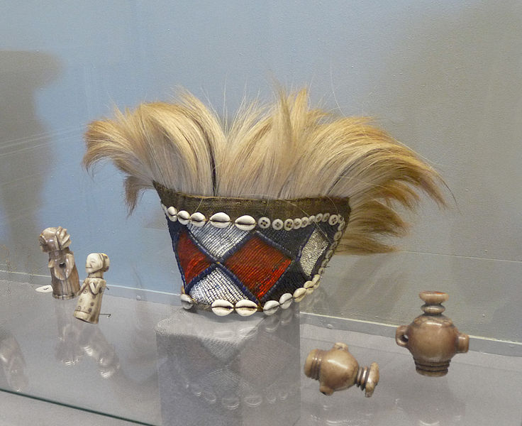 File:Coiffure nkaka Luba-Musée royal de l'Afrique centrale.jpg