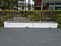 osmwiki:File:Concrete bench with wooden seat, Chaponnièrepark, Bern.jpg