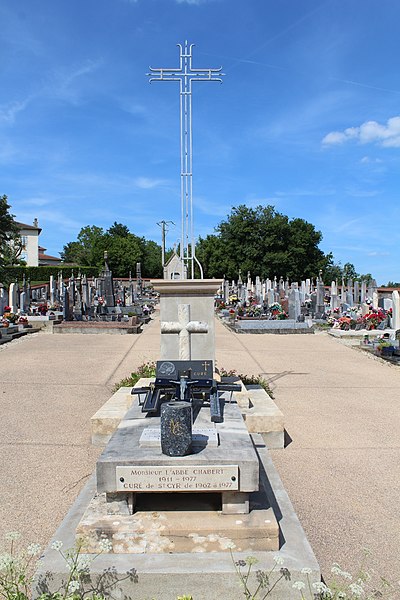 File:Croix Cimetière St Cyr Menthon 5.jpg