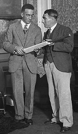 Curly Page and Stewie Dempster 1931.jpg