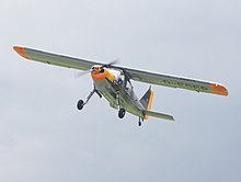 Dornier Do 27 flying overhead DO 27 beim Anflug 9540.jpg