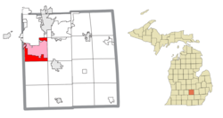 Emplacement dans le comté d'Ingham (rouge) et le CDP administré de Holt (rose)