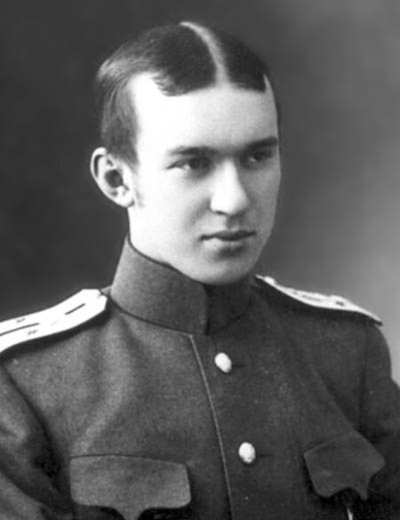 Tập_tin:Dmitri_Maxutow_Leutnant.jpg