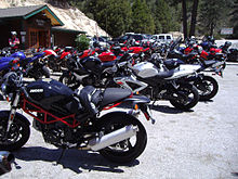 Ducati Monster, GSX-R ve diğer motosikletler Newcomb's Ranch.jpg'de