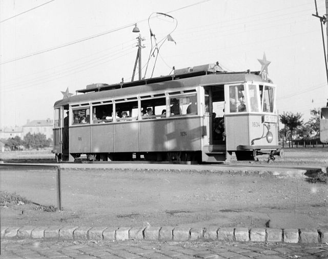 F típusú kocsi az Ecseri úton 1957-ben