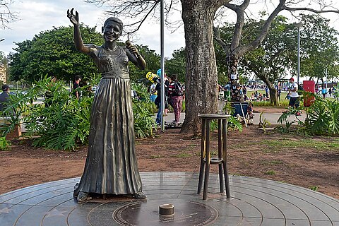 Statue in honor of Brazilian singer Elis Regina at Orla do Guaíba in Porto Alegre, Rio Grande do Sul in the year 2022