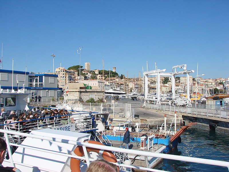 File:Ferry to Ile Sainte Marguerite - panoramio.jpg