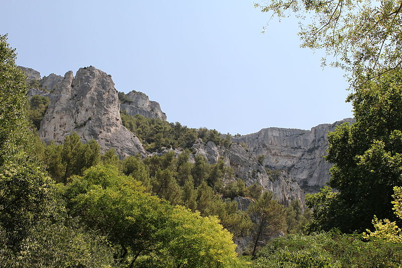 File:Fontaine-de-Vaucluse 20150722 14.jpg