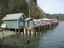 Beach cottages in Fragaria along Colvos Passage in Kitsap County Fragaria washington.JPG