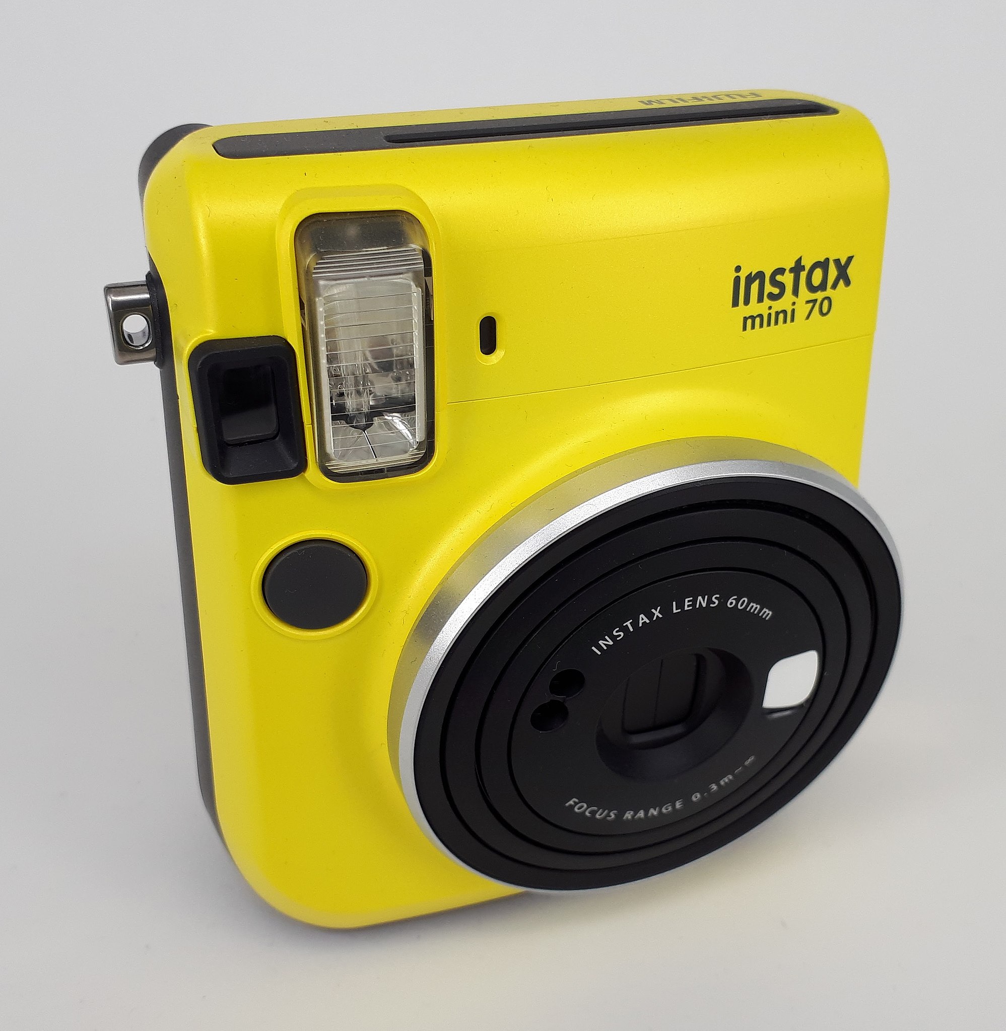 File:Fujifilm Instax mini 70 - yellow.jpg - Wikipedia