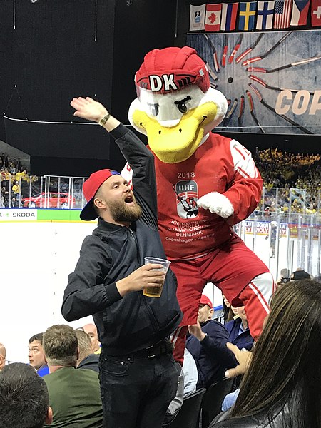 Mascot: Duckly