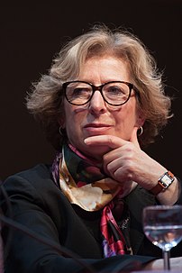 Geneviève Fioraso, femme politique française, député de l'Isère de 2007 à 2012, ministre de l'Enseignement supérieur et de la Recherche de 2012 à 2014. (définition réelle 3 036 × 4 554)
