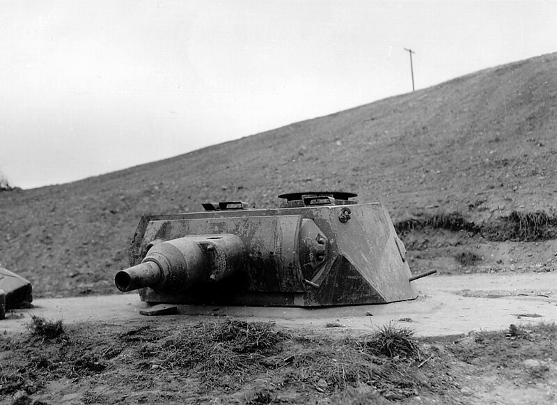 File:German turret at Omaha Beach.jpg