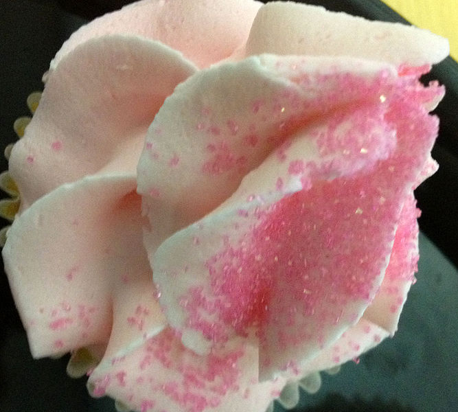 File:Gfp-pink-cupcake.jpg