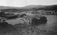 The Dalles (photo from Horner, 1919) Grand Dalles of the Columbia.png