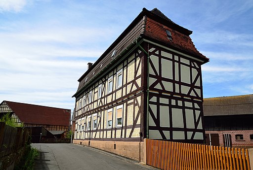 Großseelheim, Vordere Hofstatt 2