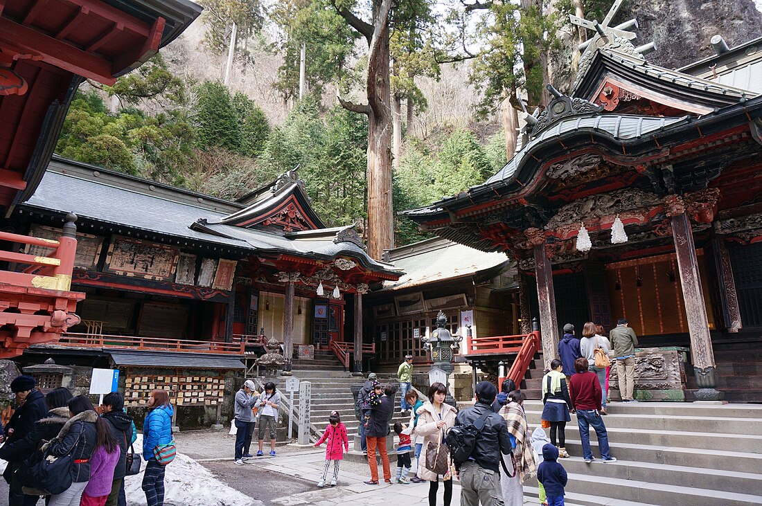 榛名神社