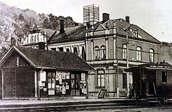 Holmestrand privatbanestasjon 1910.jpg